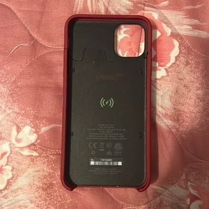iPhone charging phone case